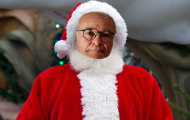 Ranieri làm ông già Noel, Leicester mơ vô địch