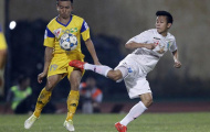 Nghịch lý V-League: Tiêu cực tăng, tài trợ tăng?