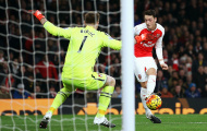 Video: Màn trình diễn đỉnh cao của Mesut Oezil Vs Bournemouth