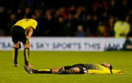 Bàn thắng của Aguero khiến các cầu thủ Watford gục ngã