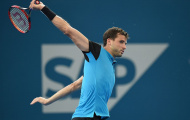 Dimitrov và cú thuận tay 'xa tít mù khơi'