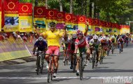 Giải đua xe đạp toàn quốc 2016 (chặng 3): Đào sâu cách biệt ở giải áo xanh