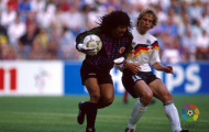 Video: Rene Higuita - Thủ môn quái dị nhất thế giới