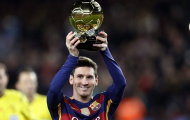Messi rạng rỡ khoe Quả bóng Vàng thứ 5
