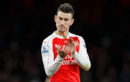 Koscielny cam kết tương lai với Arsenal