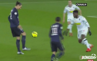 Video: Nóng mắt trước pha tâng bóng giễu cợt của Ibrahimovic