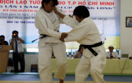 Cao Ngọc Phương Trinh vô địch giải judo lão tướng