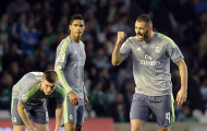 Liên tục sút hỏng, Ronaldo ôm mặt tiếc nuối