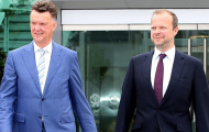 'Cặp đôi ma quỷ' tan vỡ và Van Gaal sắp ra đường