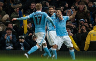 Man City vào chung kết nhờ hậu thuẫn từ CĐV và... chuối