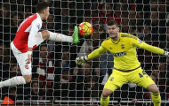 Chia điểm với Southampton, Arsenal bị Tottenham vượt mặt
