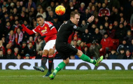 Song sát Ro - Ma lập công, Man United thắng giòn giã Stoke