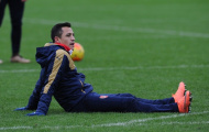 Tập quá nhiệt, Alexis Sanchez thở hổn hển trên sân