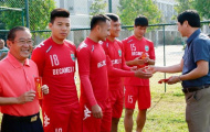 B.Bình Dương chọn ngày lành, hy vọng may cả năm