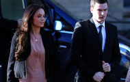 Adam Johnson bị loại khỏi đội hình gặp Manchester United sau scandal sex với trẻ vị thành niên