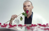 “Gã đồ tể” Pepe bất ngờ hóa “soái ca”