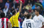 Chơi tệ, Raphael Varane trách móc trọng tài
