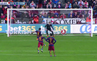 Video: Suarez tức giận khi tự mình sút hỏng penalty