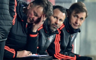 Man Utd thua sốc, Van Gaal suy sụp trên băng ghế chỉ đạo