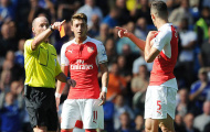 FA Cup: Arsenal không sợ ai, chỉ sợ... Mike Dean