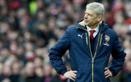 HLV Wenger ngán ngẫm với hàng công 'siêu gỗ' của Arsenal