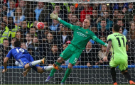 Fabregas ngạc nhiên sau chiến thắng