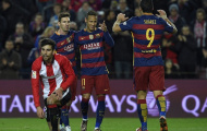 Choáng với cách tránh chấn thương từ nước bọt của Barca
