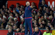 CĐV Man United 'quay lưng' với Ryan Giggs