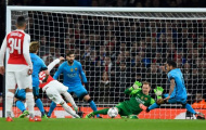 Góc thống kê: Cơn khô hạn của Oezil và lần đầu cho Messi