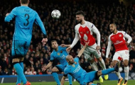 Mertesacker: Arsenal sẽ tập trung vào Ngoại hạng Anh