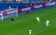 Video: Joe Hart lại làm nền cho siêu phẩm của Buyalsky