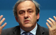 Platini bắt đầu chiến dịch phản công FIFA