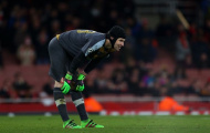 Thua trận, Arsenal còn đón thêm tin dữ từ Cech và Koscielny