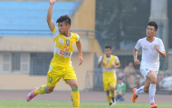 CLB Hà Nội 'di cư': Hoa đào gắn cành mai