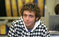 Rossi: Một là nghỉ, hai là thêm hai năm