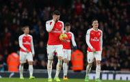 Arsenal lại mơ về top 4: Một đội bóng “nữ tính”