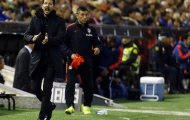 HLV Simeone vỗ tay chúc mừng Torres tỏa sáng