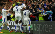 CĐV Leicester lung lay niềm tin vì... vợ