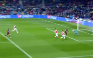 Video: Pha cản phá không thể tin nổi của thủ thành Arsenal
