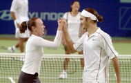 Federer ngưỡng mộ Hingis, đề cao vai trò Mirka