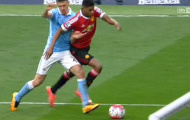 Tranh cãi: Hậu vệ Man City phạm lỗi Rashford, M.U mất oan quả 11m