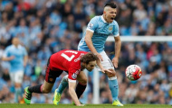 Derby Manchester: Tấm khiên thủng và thanh đoản kiếm