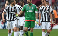 Buffon tri ân 24 đồng đội sau khi lập kỉ lục mới