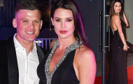 Danielle Lloyd đính hôn với người tình trẻ