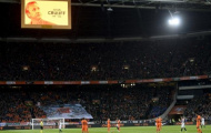 Khoảnh khắc tri ân nghẹn ngào dành cho huyền thoại Johan Cruyff