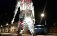 Điểm tin hậu trường 26/03: CR7 dời tượng đồng vì fan Messi quá 'lầy lội', Văn Toàn ngượng đỏ mặt khi fan nữ ôm chặt
