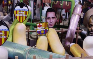 CĐV Valencia tức giận, thiêu đốt Gary Neville