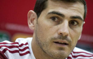 De Gea bắt chắc tay, Casillas tính giải nghệ