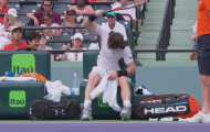 Bị đàn em đoạt break, Murray điên cuồng đập vợt