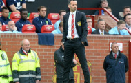 Cẩn thận đấy, Ryan Giggs!